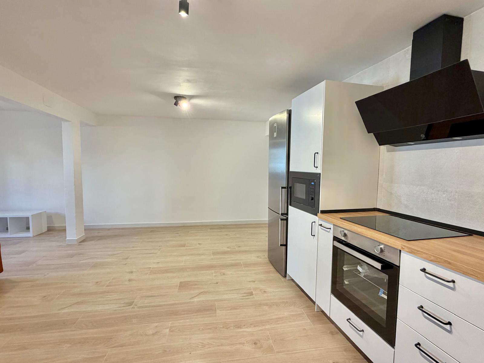 Alquiler de piso en plaza de Santa Clara - Imagen 9