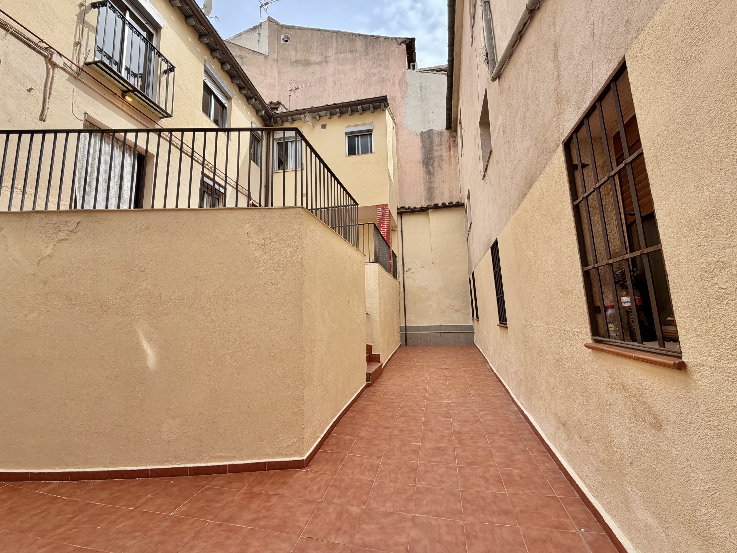 ¡OPORTUNIDAD ÚNICA: 3 VIVIENDAS INDEPENDIENTES! - Imagen 2