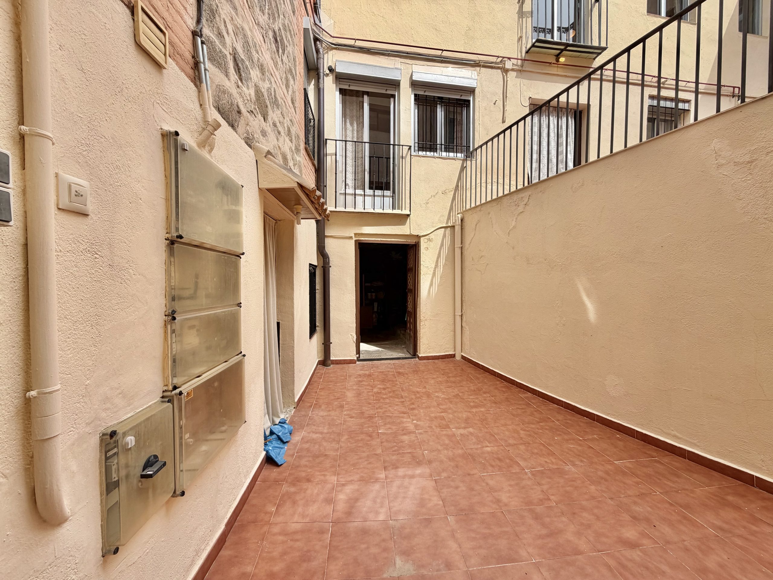 ¡OPORTUNIDAD ÚNICA: 3 VIVIENDAS INDEPENDIENTES! - Imagen 3