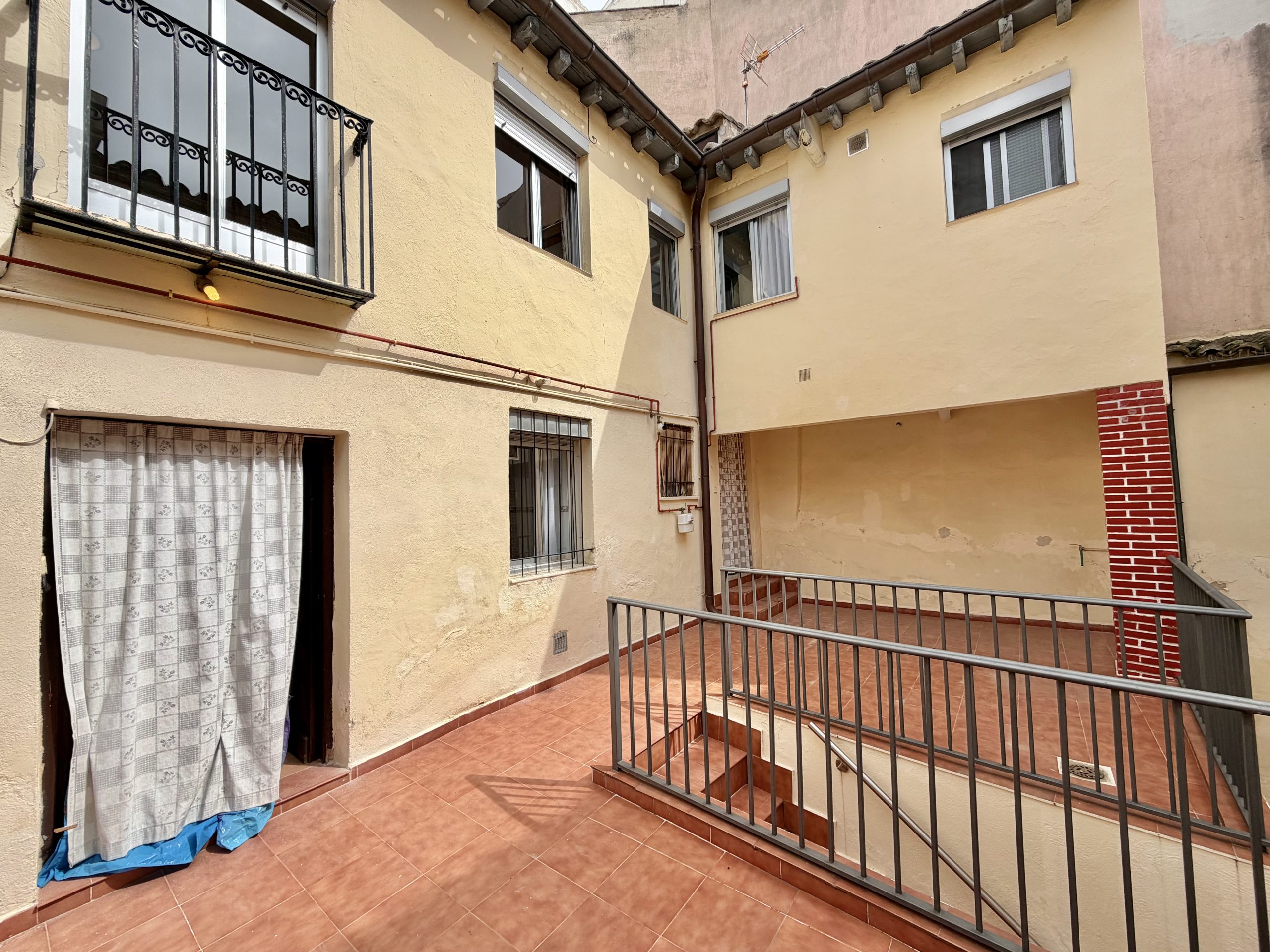 ¡OPORTUNIDAD ÚNICA: 3 VIVIENDAS INDEPENDIENTES! - Imagen 7