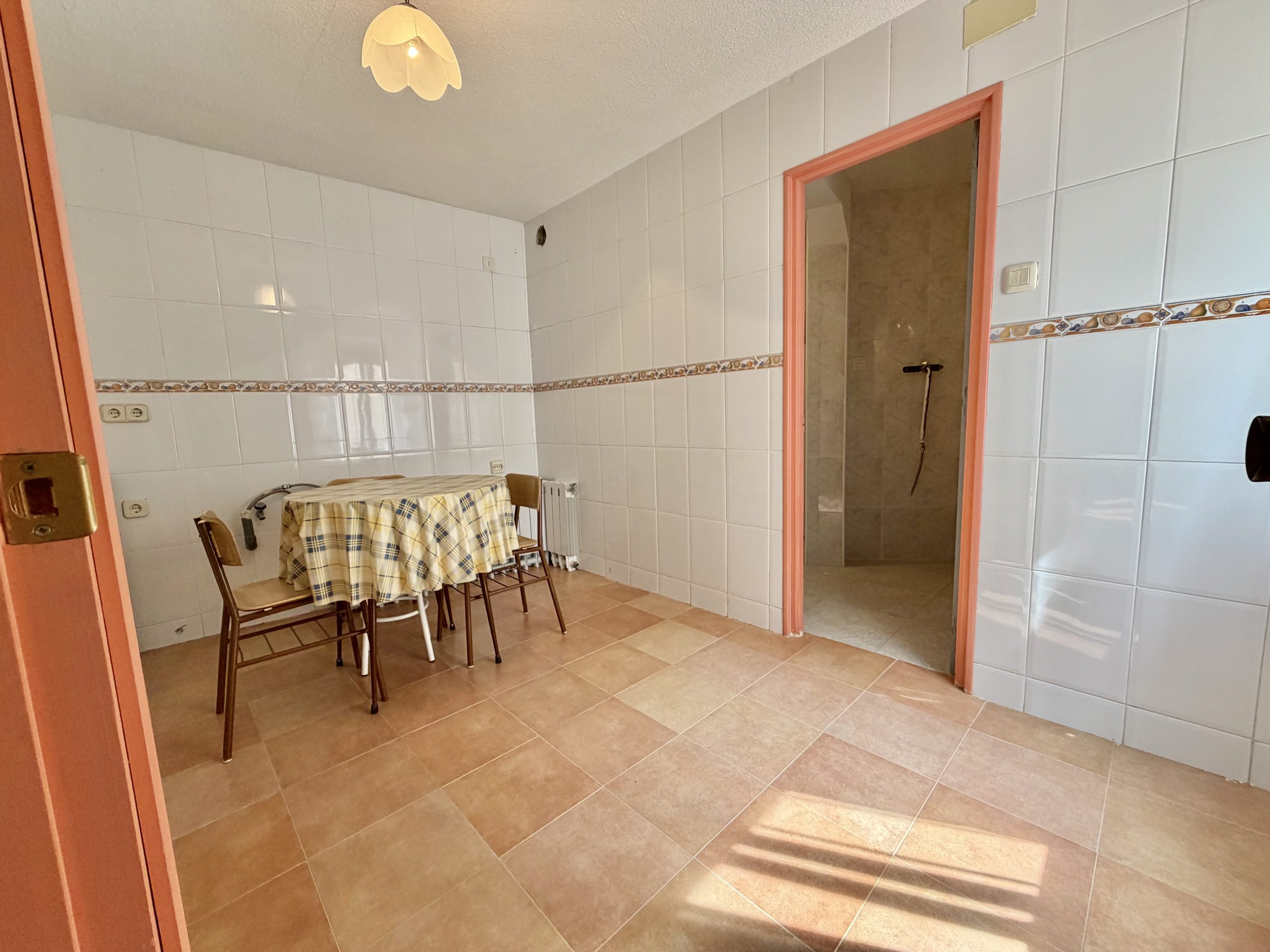 ¡OPORTUNIDAD ÚNICA: 3 VIVIENDAS INDEPENDIENTES! - Imagen 17