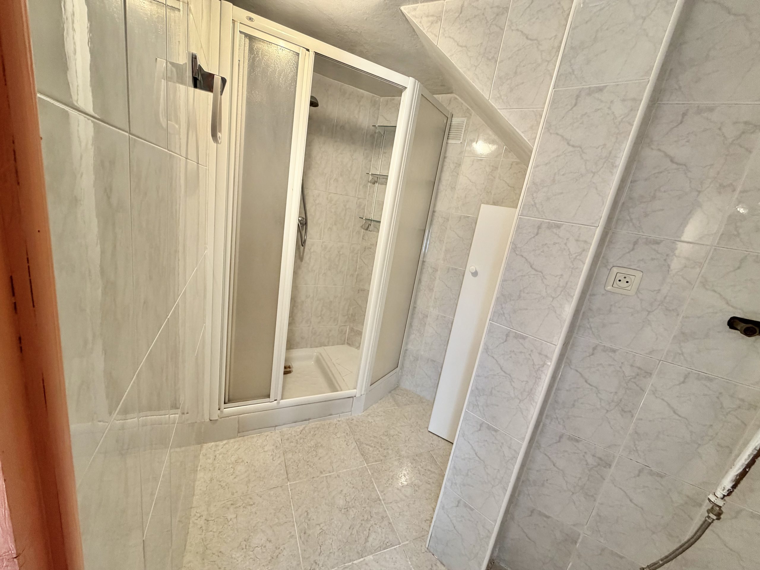 ¡OPORTUNIDAD ÚNICA: 3 VIVIENDAS INDEPENDIENTES! - Imagen 20