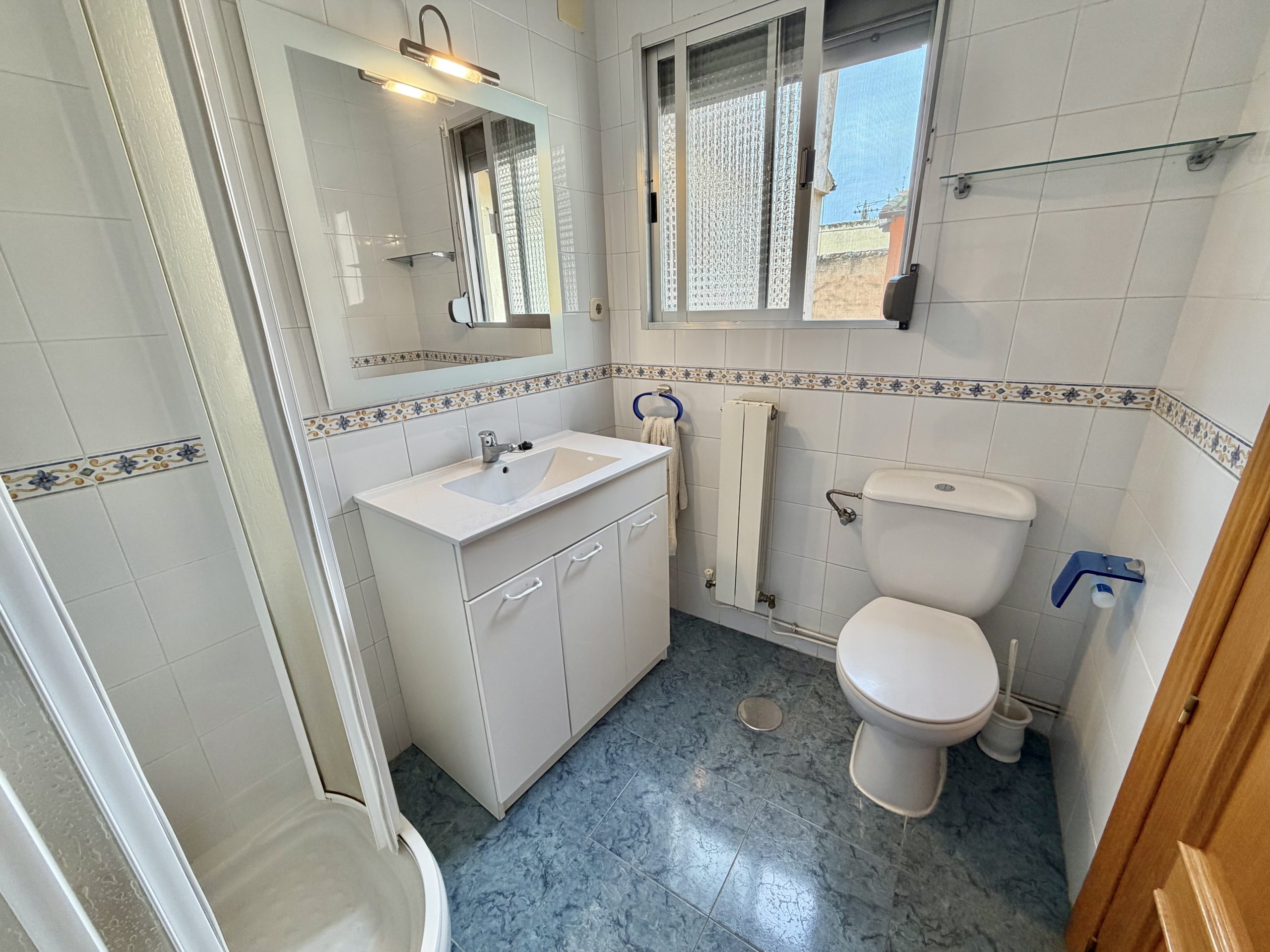 ¡OPORTUNIDAD ÚNICA: 3 VIVIENDAS INDEPENDIENTES! - Imagen 31