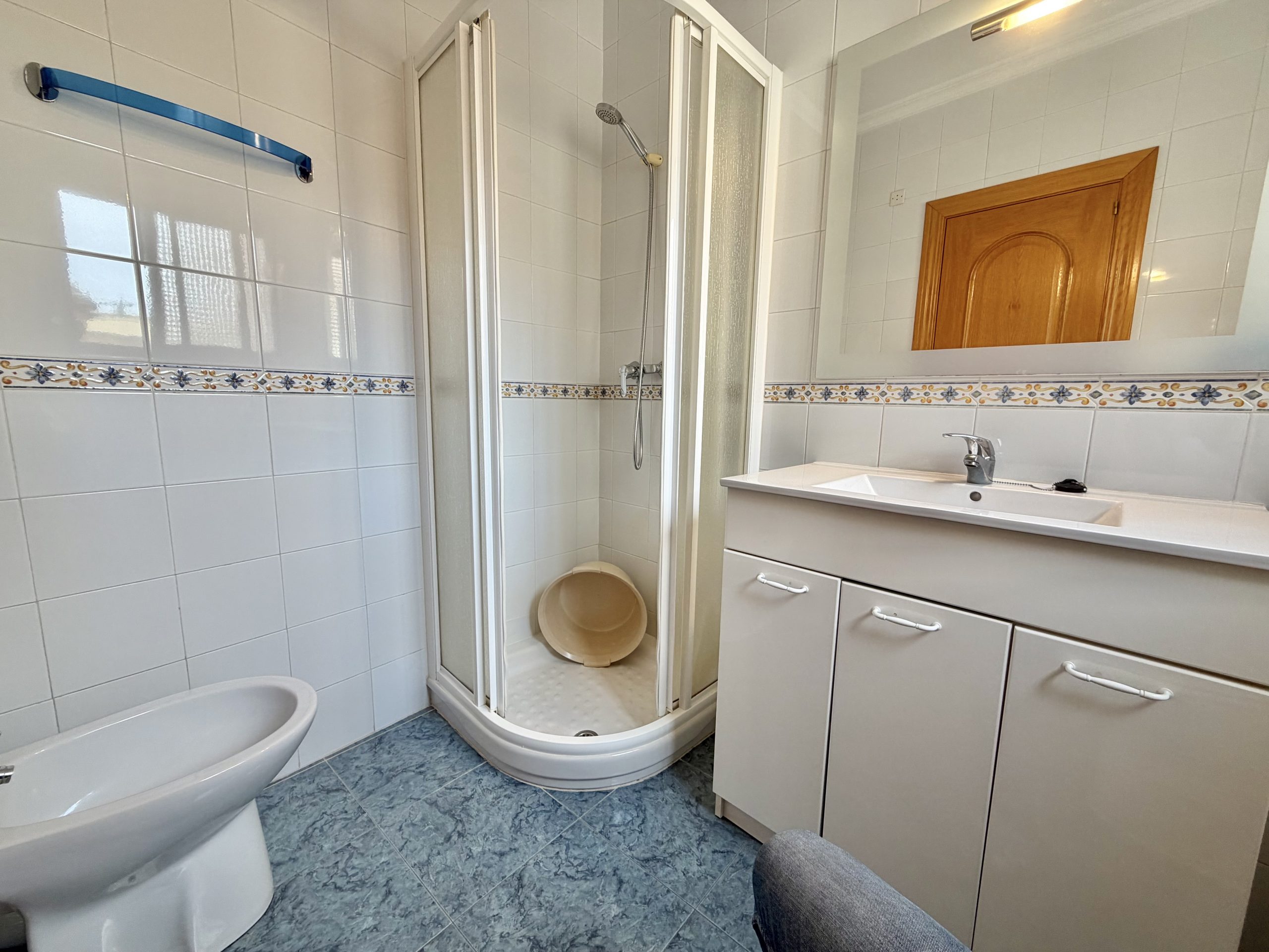 ¡OPORTUNIDAD ÚNICA: 3 VIVIENDAS INDEPENDIENTES! - Imagen 32