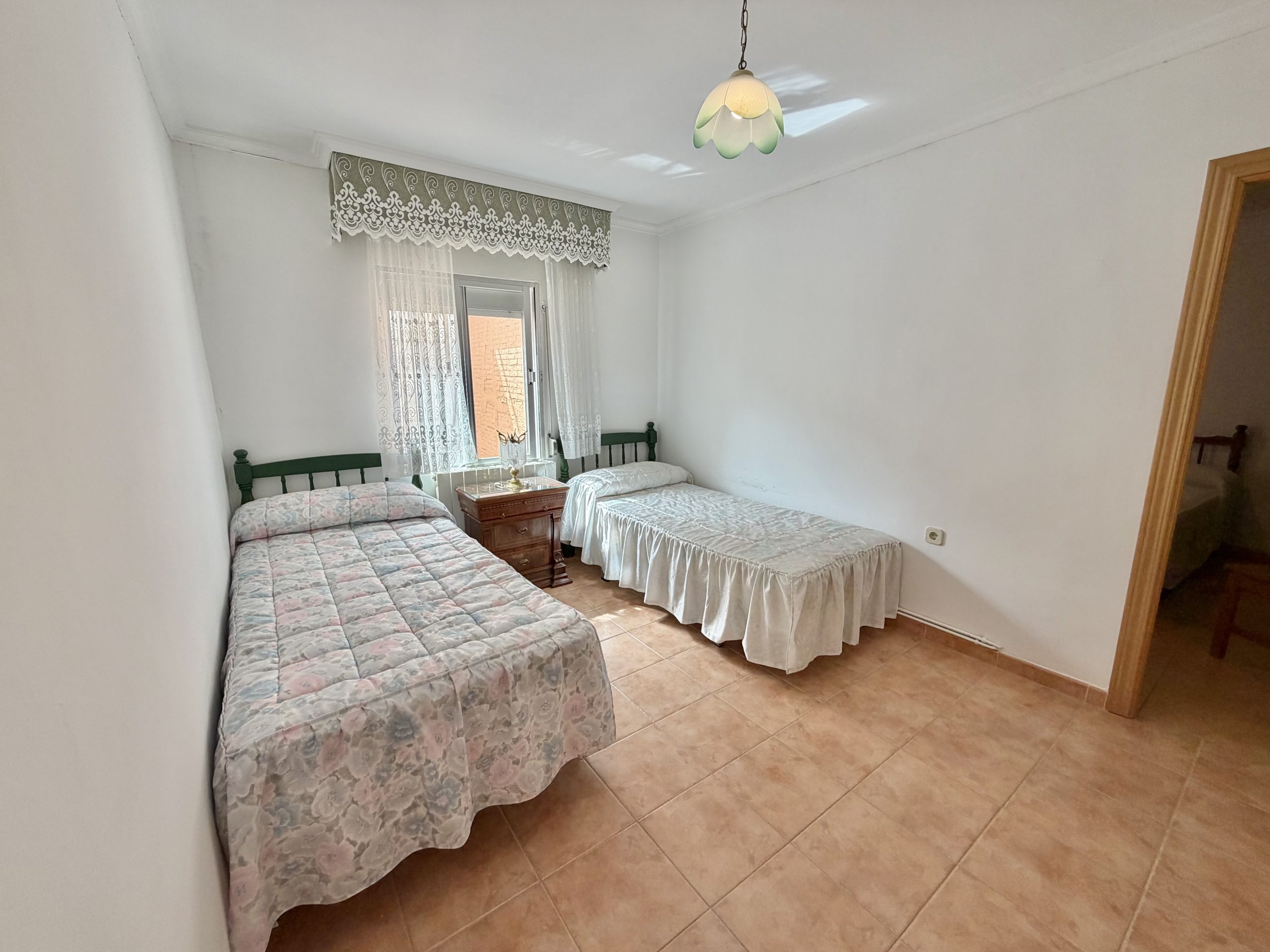 ¡OPORTUNIDAD ÚNICA: 3 VIVIENDAS INDEPENDIENTES! - Imagen 33