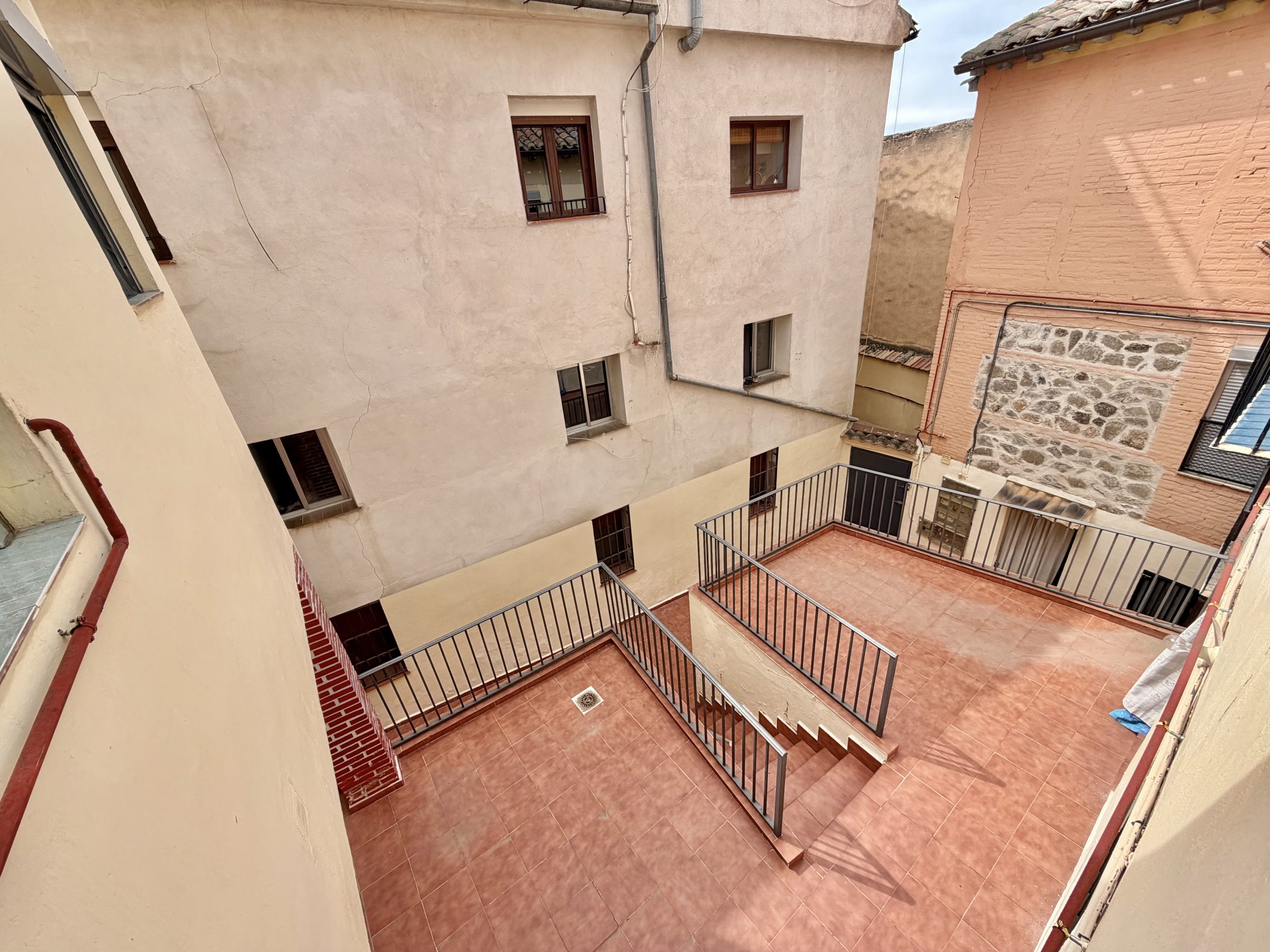 ¡OPORTUNIDAD ÚNICA: 3 VIVIENDAS INDEPENDIENTES! - Imagen 39