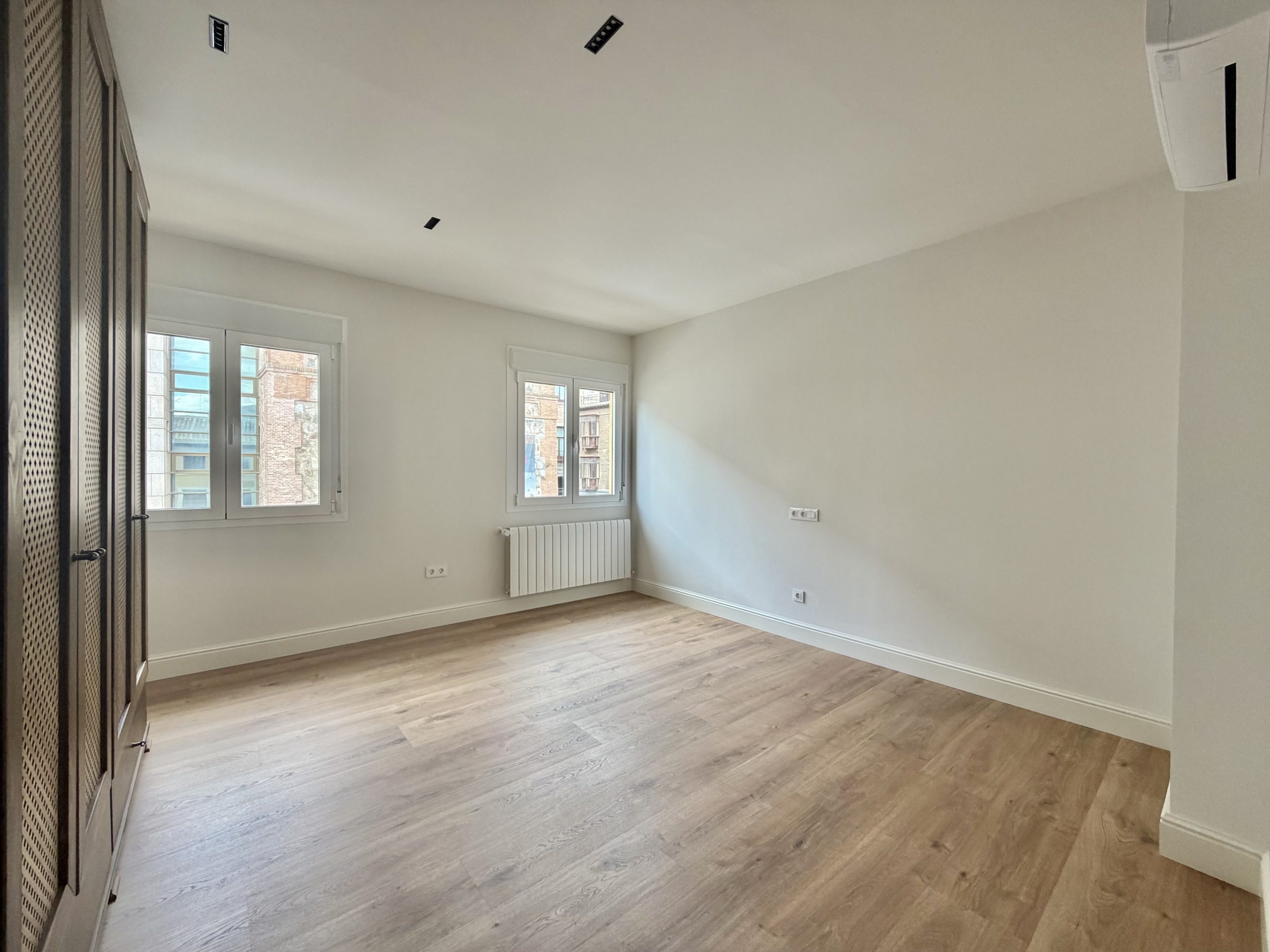 Piso en venta en Cuesta del Alcázar, 4 - Imagen 3